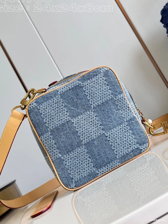 WIS VUITTON LOUIS Messenger-24*24*8CM Chess 1229